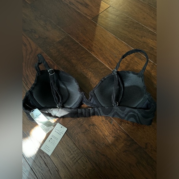 CUPSHE X STASSIE Women Bikini TopRipple Print, Black, M. Sexy! Cute!!! NWT - Picture 3 of 5